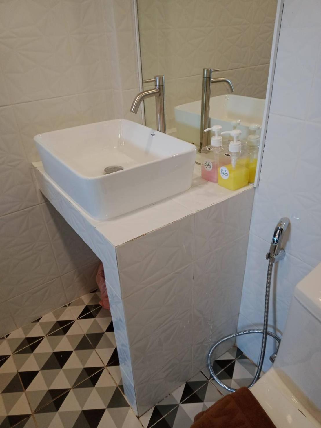 Kipbox Hotel Trang Dış mekan fotoğraf